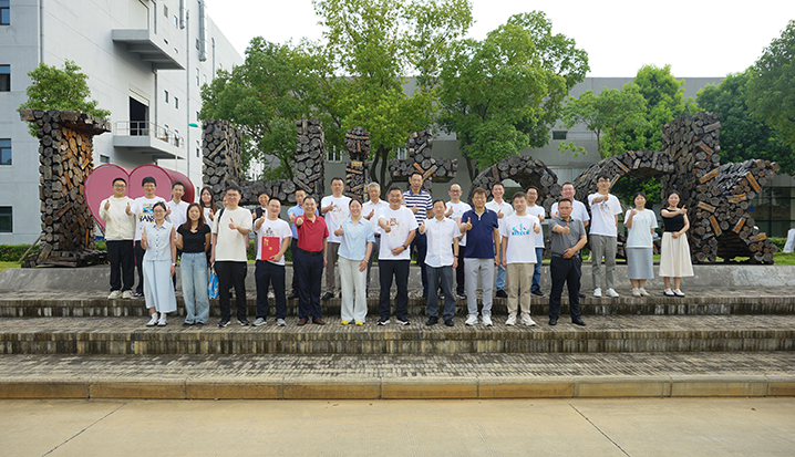 【科技赋能  立异致远】第三届bevictor伟德官网生物科技立异大会圆满召开_bevictor伟德官网 -神经药物生产基地